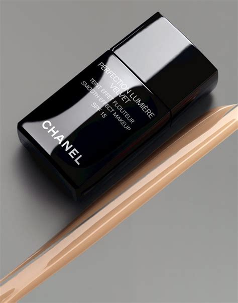 chanel perfect lumiere velvet 20 beige|Chanel velvet foundation 30.